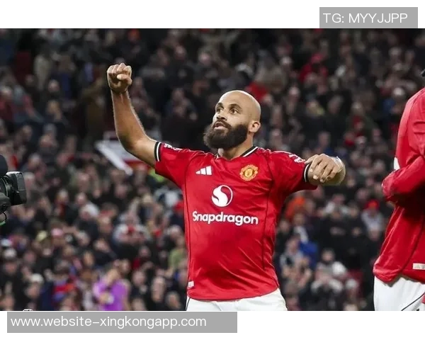 曼联近期状态回暖豪取4胜英超仅次于阿森纳的表现引关注 曼联近期状态回暖豪取4胜英超仅次于阿森纳的表现引关注